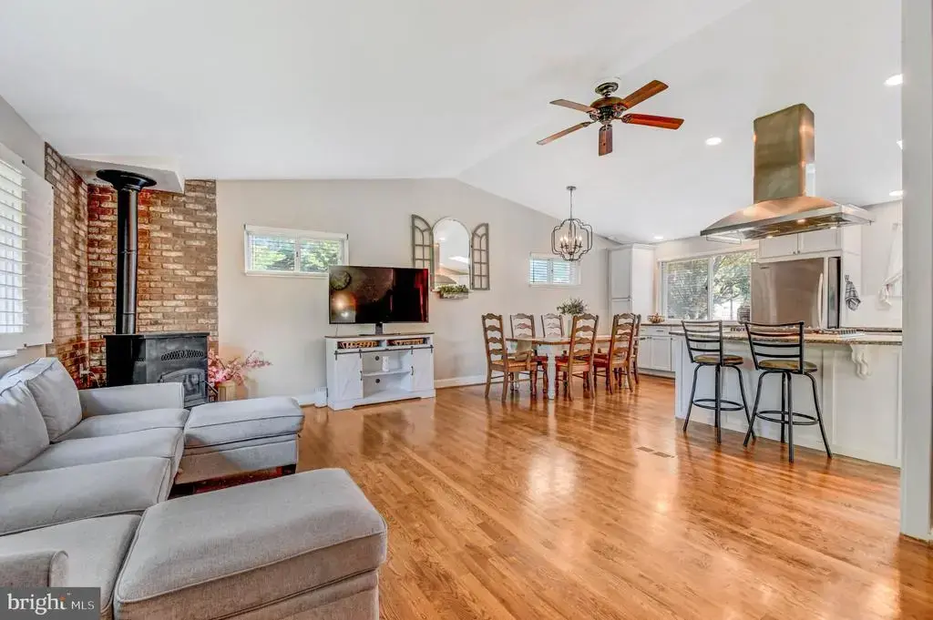 919 Playford Ln, SILVER SPRING