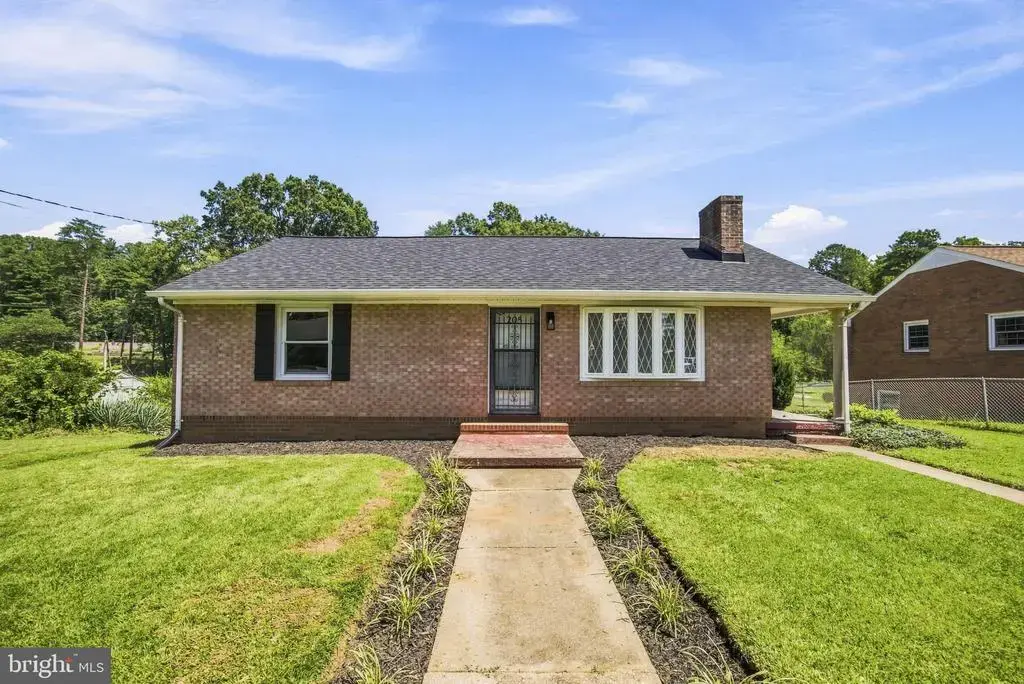 205 Maple St, FREDERICKSBURG