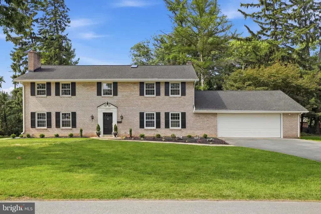 1300 Newton Rd, LANCASTER