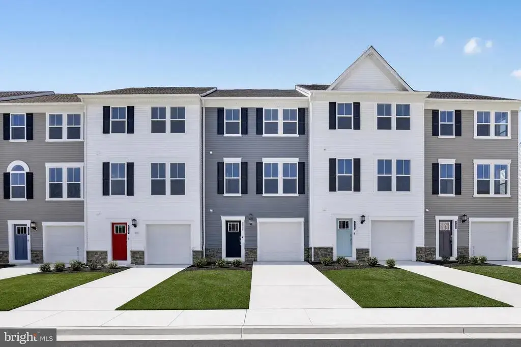 327 Hackley Dr, JOPPA