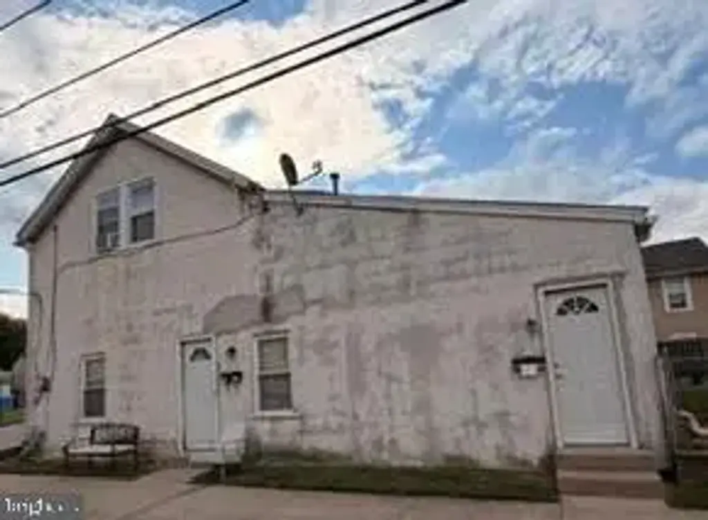 803 Forrest St, CONSHOHOCKEN