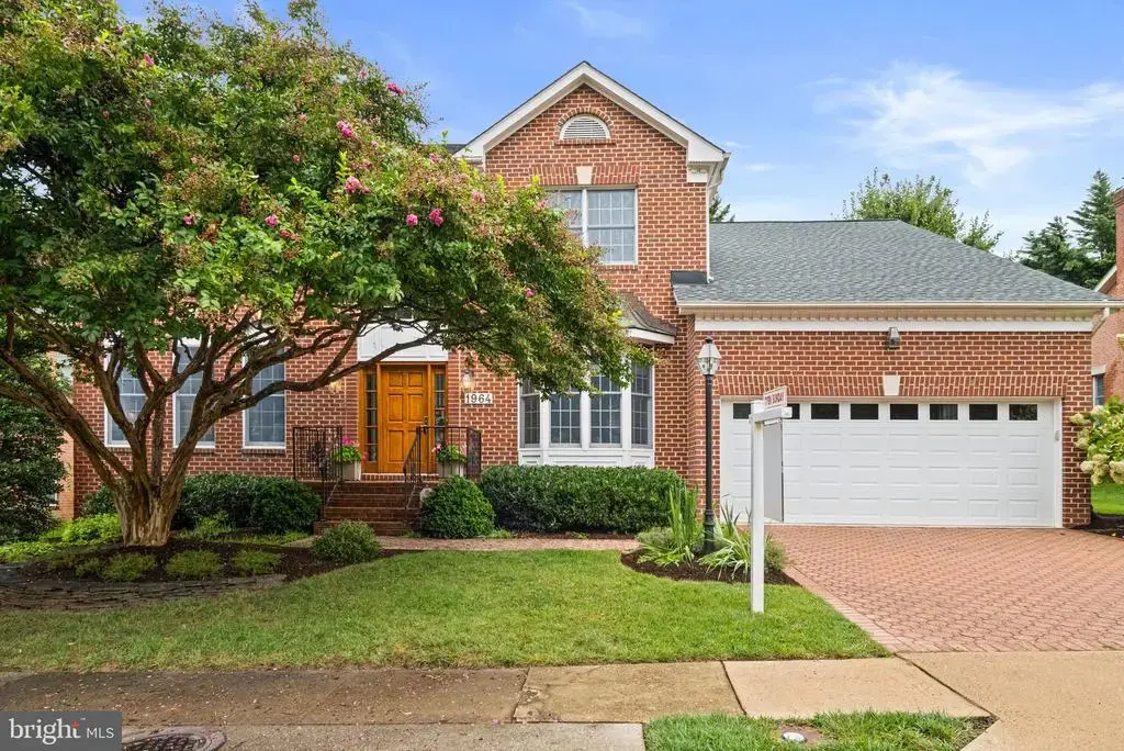 1964 Horse Shoe Dr, VIENNA
