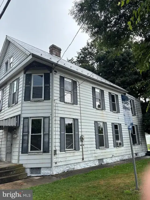 505 S Second St, Chambersburg