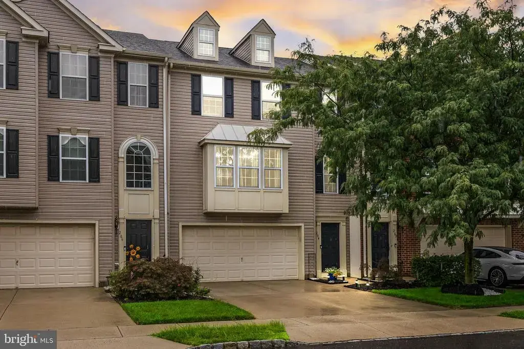 204 Nathan Dr, CINNAMINSON