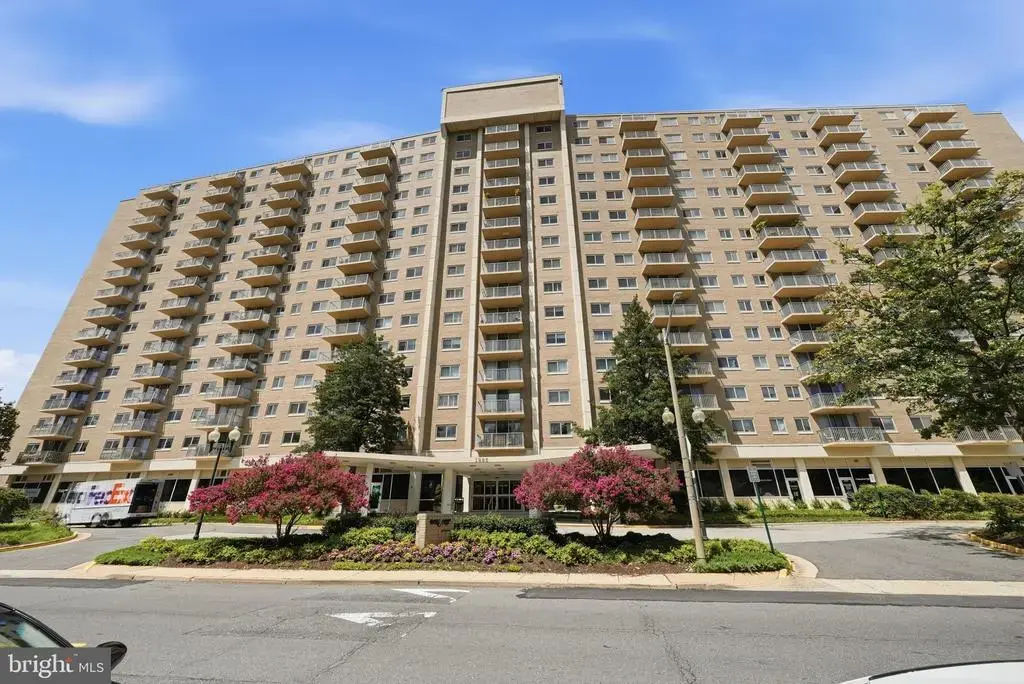1225 Martha Custis Dr #717, ALEXANDRIA