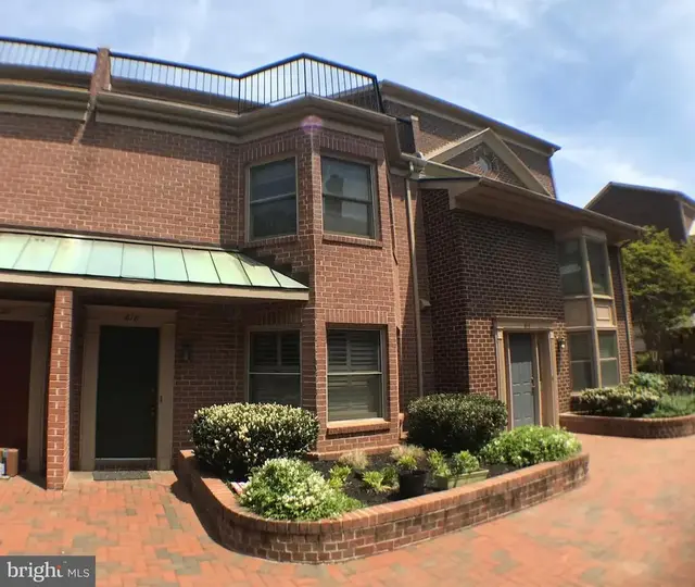 618 Tazewell St N, Arlington