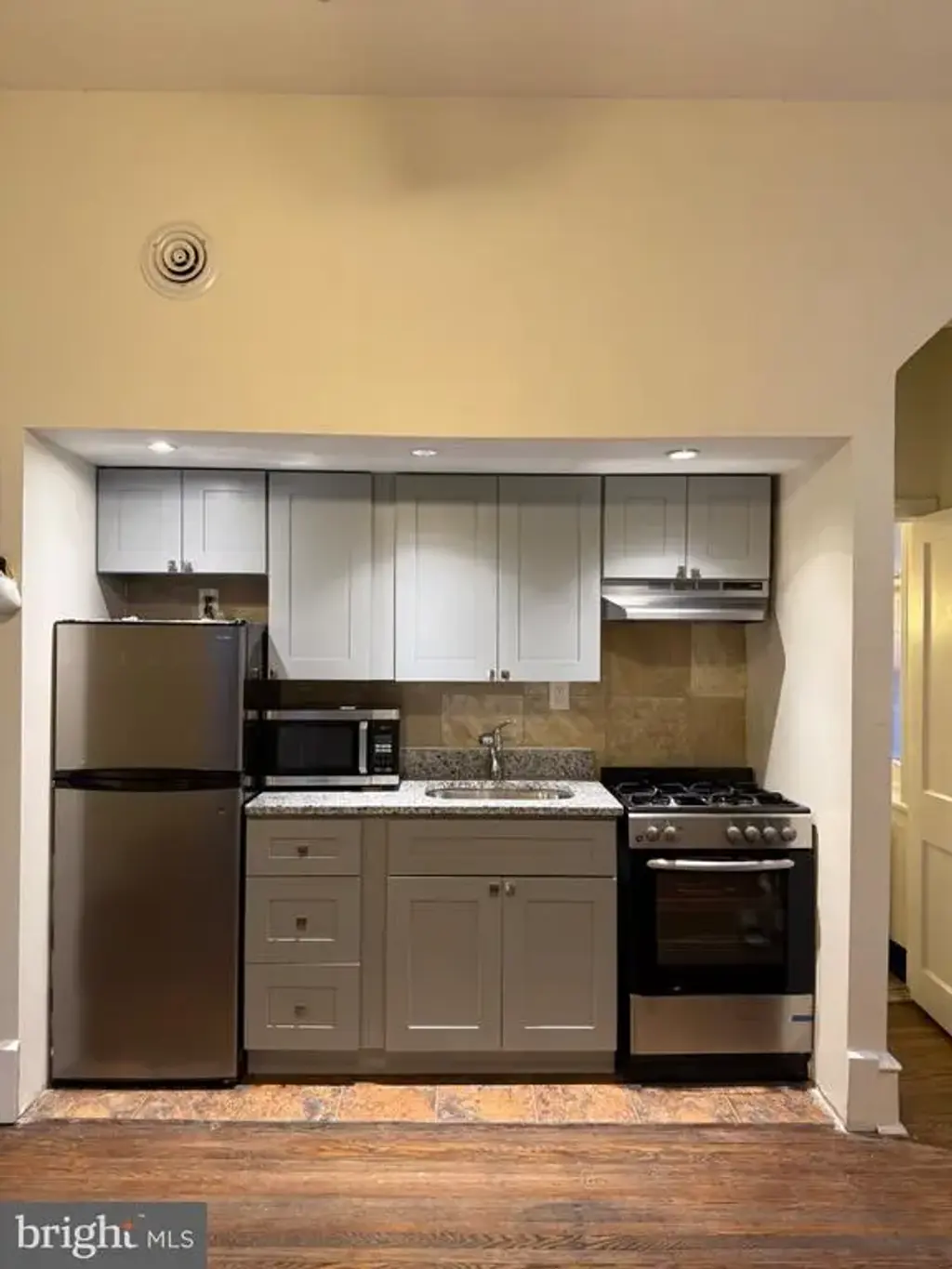 2217 N. Broad St #6, PHILADELPHIA