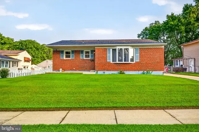 153 W Edinburgh Dr, New Castle