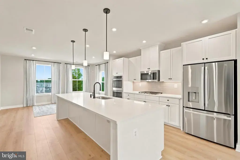 8046 Williamson Blvd Ne, MANASSAS