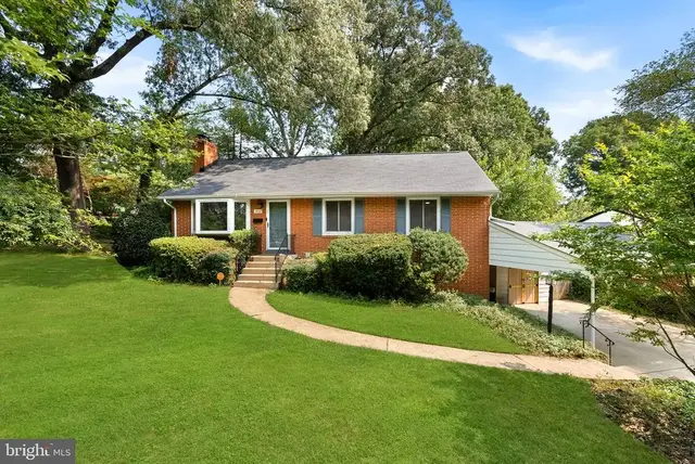 7408 Masonville Dr, Annandale