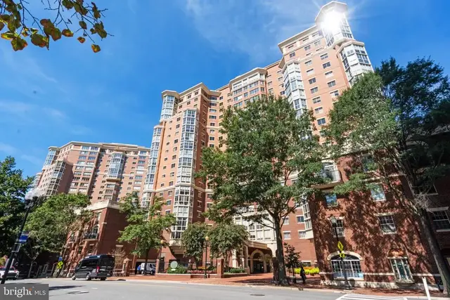 2151 Jamieson Ave #1405, Alexandria