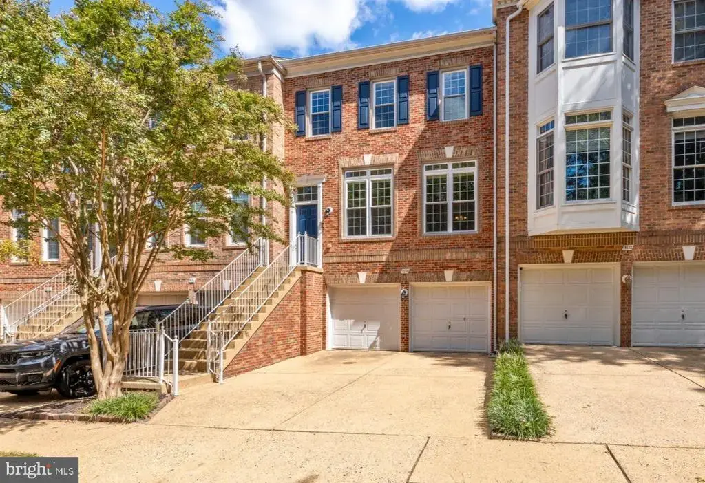 9534 Lagersfield Cir, VIENNA