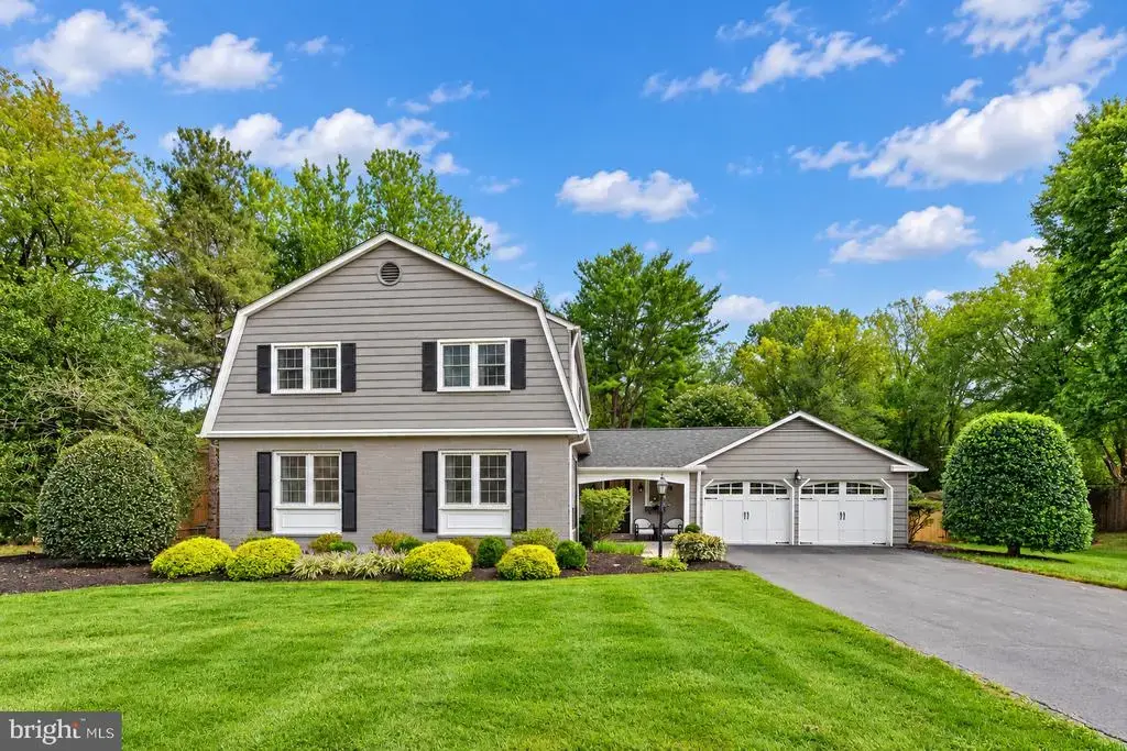 10309 Hunt Country Ln, VIENNA
