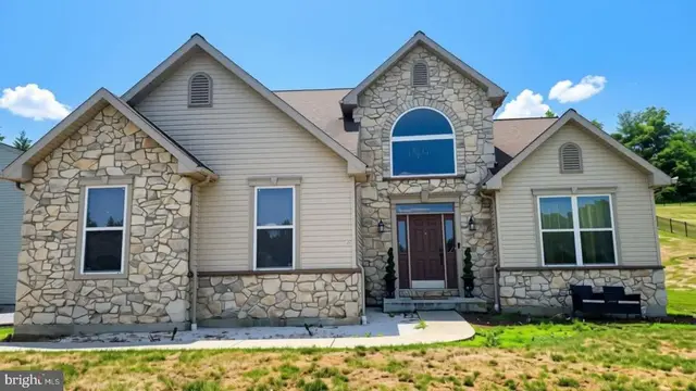 433 Eagleview Dr, Mohrsville