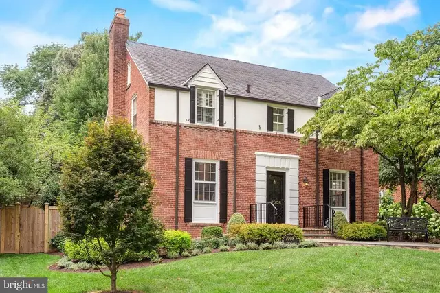 7008 Beechwood Dr, Chevy Chase