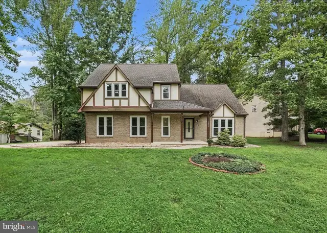 1228 Aquia Dr, Stafford