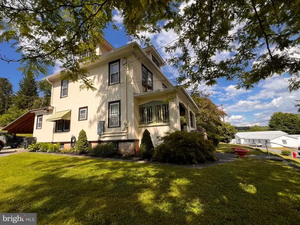 910 Maple Ave, HONESDALE