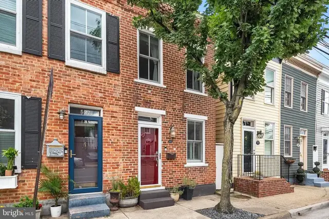 525 N Patrick St, Alexandria