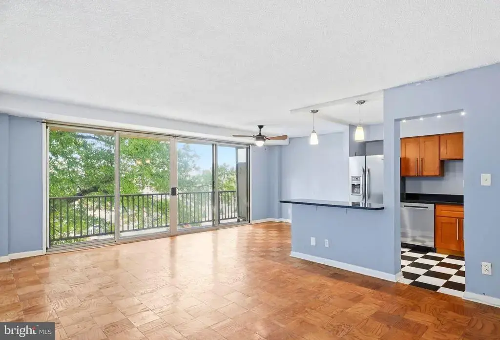 4410 Oglethorpe St #309, HYATTSVILLE