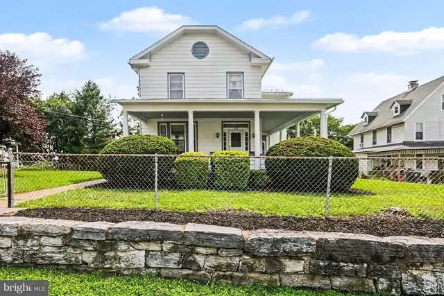 418 N 3rd St, Steelton