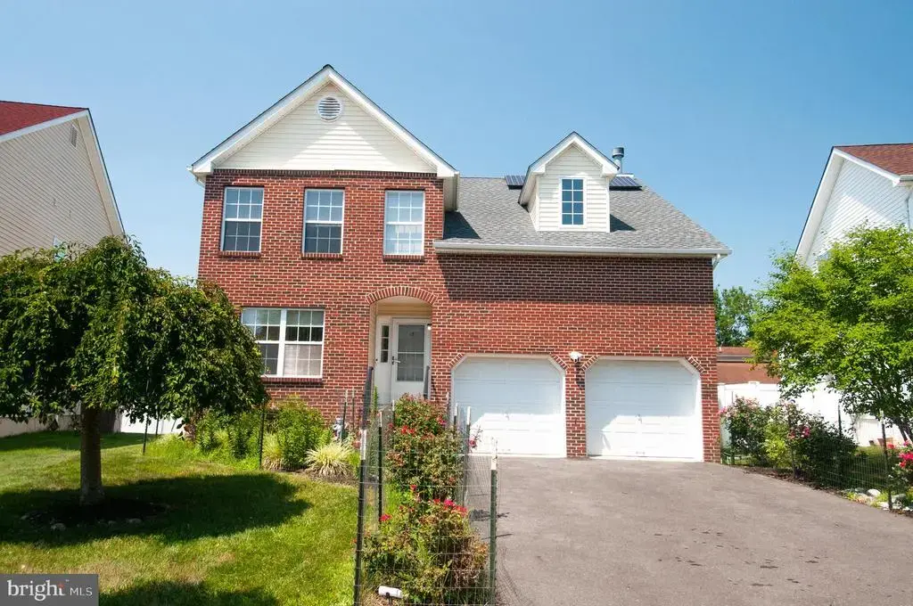 17 Yorkshire Village, LAWRENCE TOWNSHIP