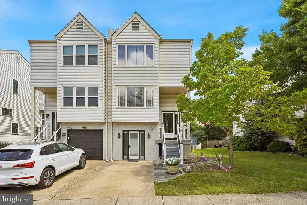 420 Pleasant Valley Dr, CONSHOHOCKEN
