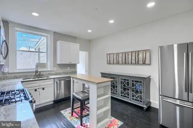 20 N Clinton St, Baltimore