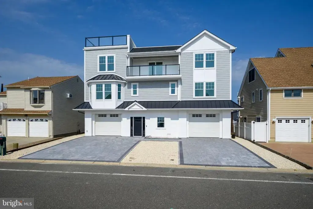 1856 Mill Creek, MANAHAWKIN