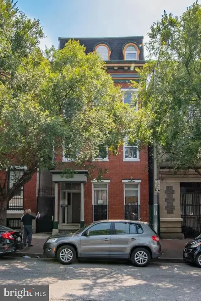 11 S Broadway, Baltimore