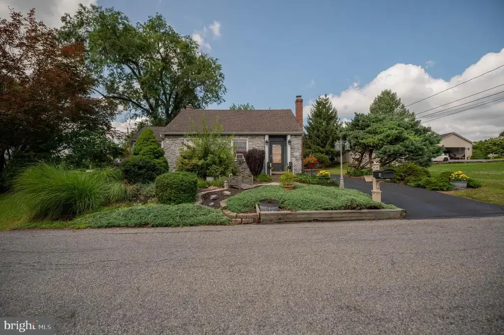 30 N 38th St, ALLENTOWN