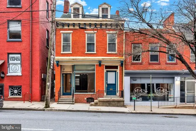 112 W Chestnut St, Lancaster