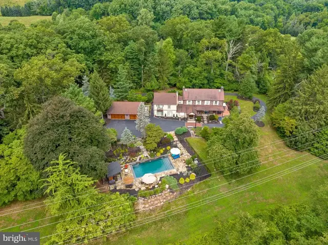 459 Mount Penn Rd, Reading