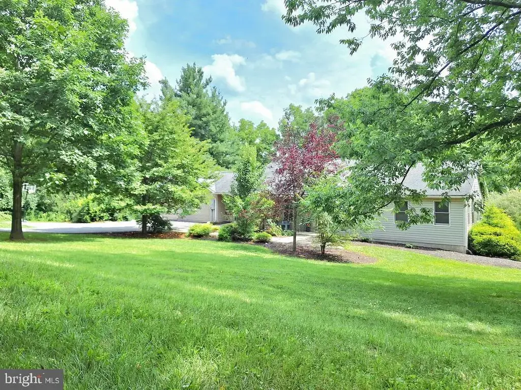 142 Moser Ln, LEWISBURG