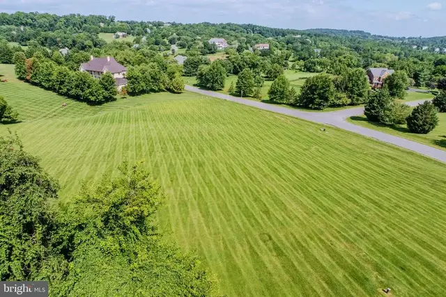 40611 Farm Market Rd, Leesburg