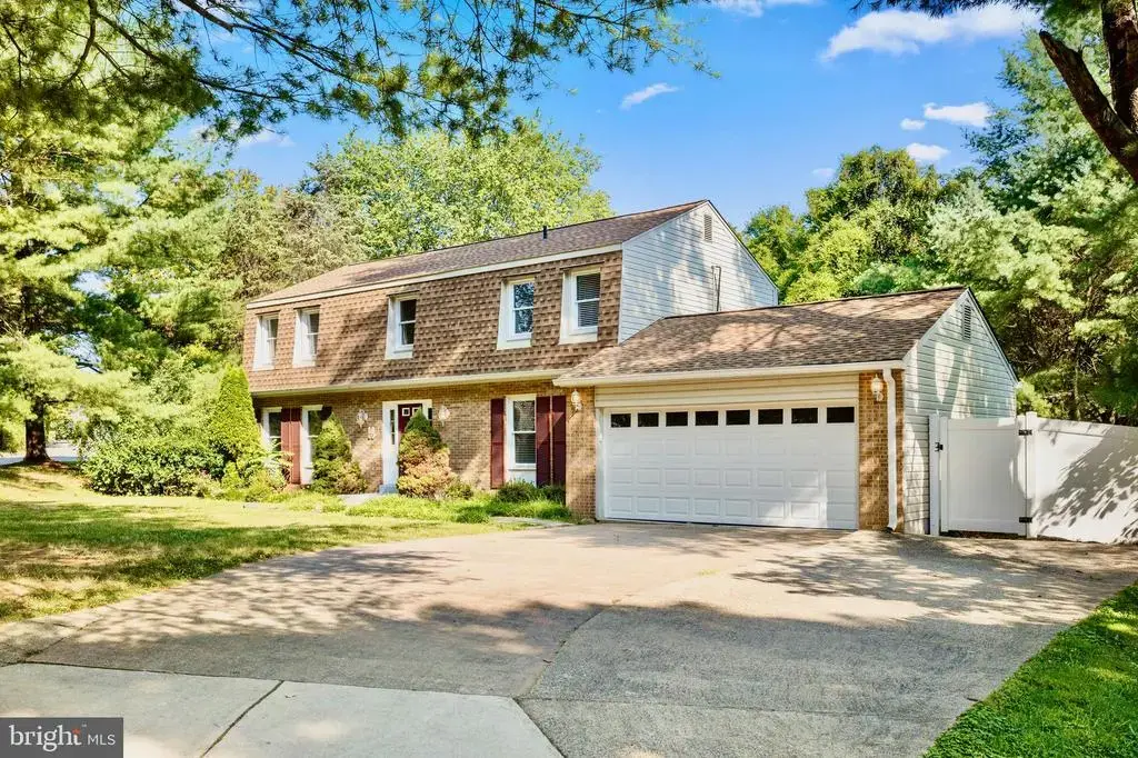 1518 Gingerwood Ct, VIENNA