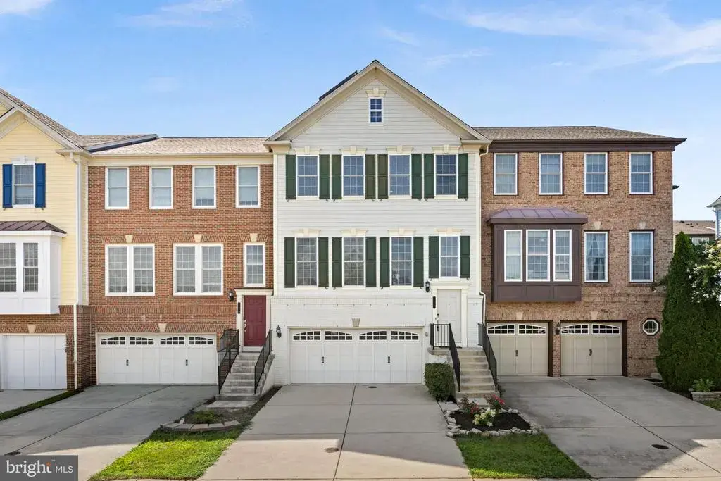 126 Great Laurel Sq, LEESBURG