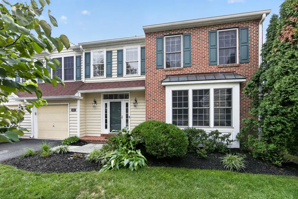 218 Hillsboro Mills Ln, WALLINGFORD