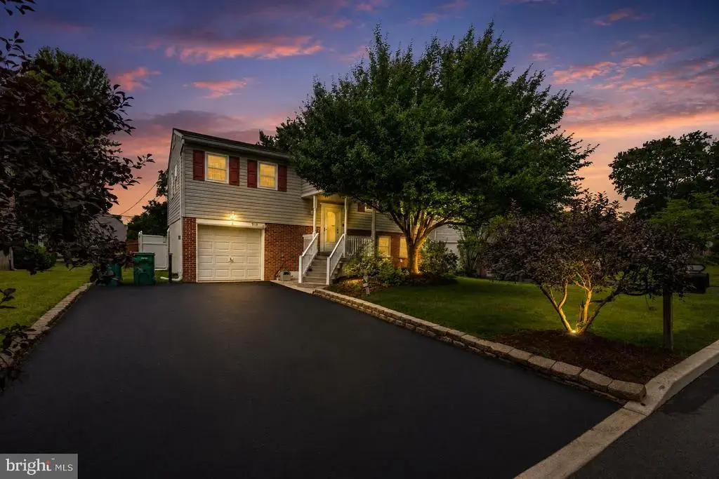 913 Seminary St, PENNSBURG