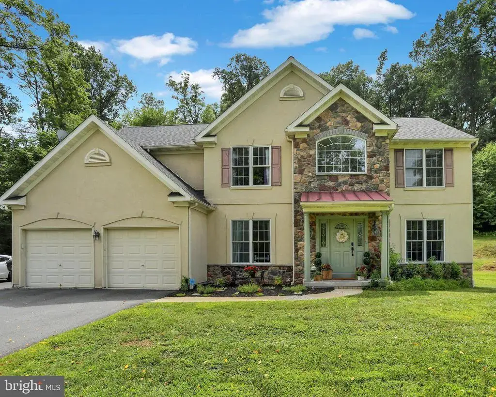 851 Schoffers Rd, BIRDSBORO