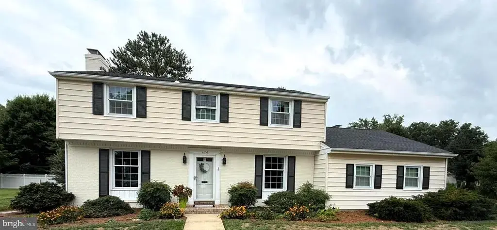 170 Crescent Dr, DOVER