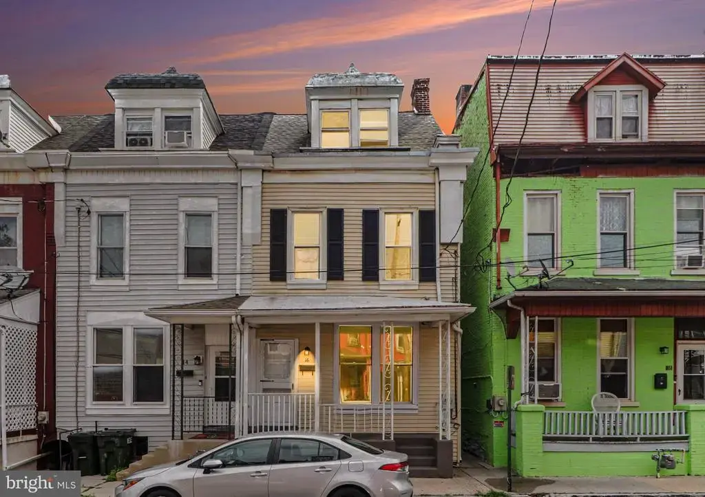 16 S 11th St, LEBANON