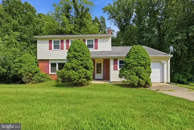 1160 Elderon Dr, Wilmington