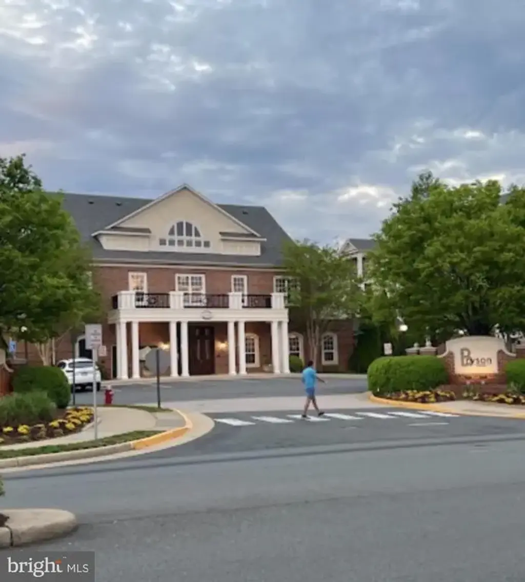 12941 Centre Park Cir #116, HERNDON