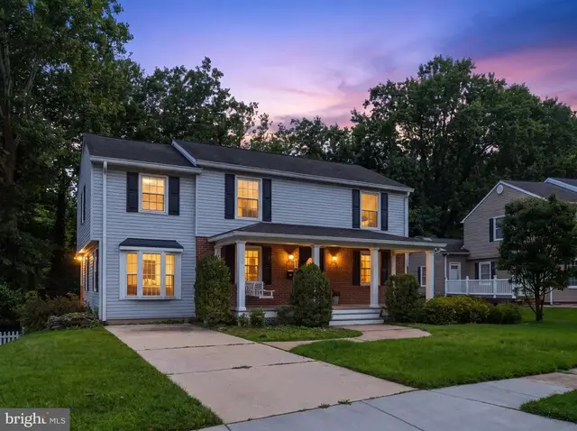 1023 Breezewick Rd, Towson