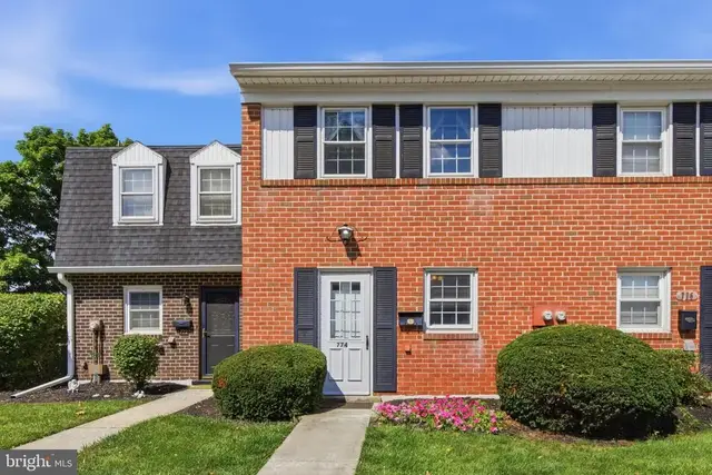 774 Hardwick Pl, York
