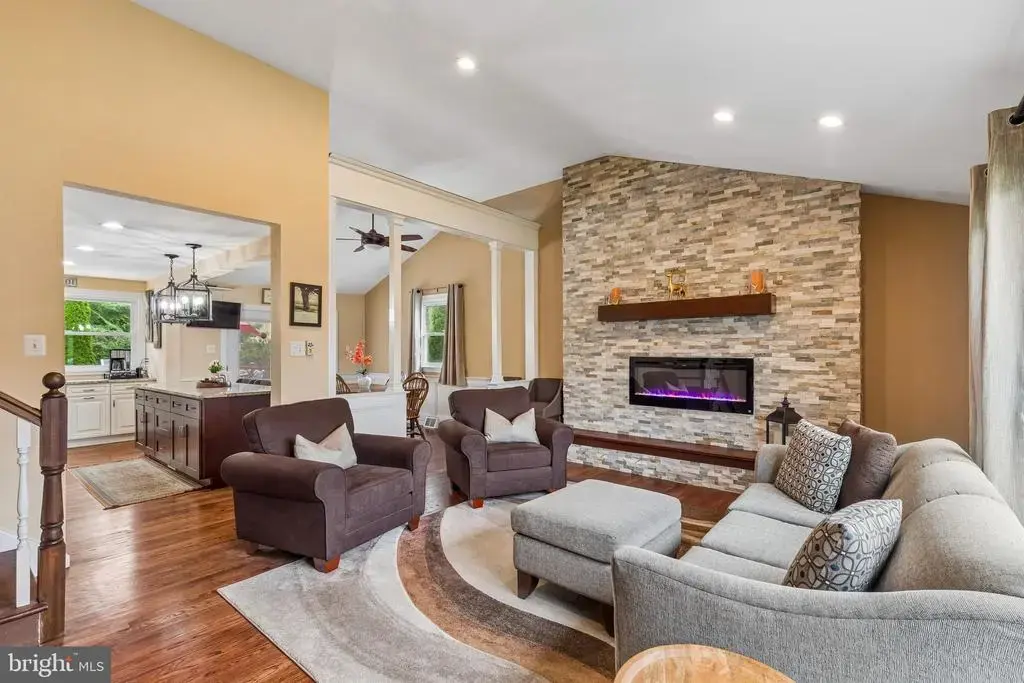 672 Killdeer Ln, HUNTINGDON VALLEY