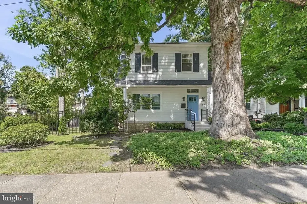 59 W Stewart Ave, LANSDOWNE