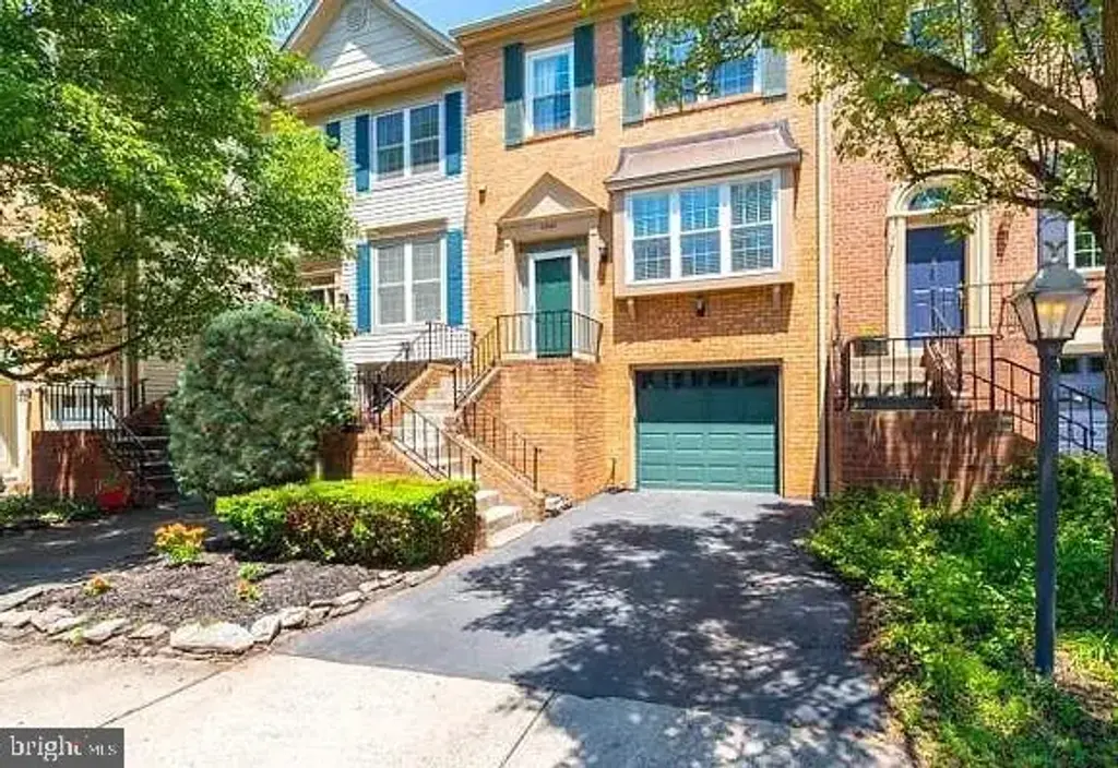 44054 Gala Cir, ASHBURN