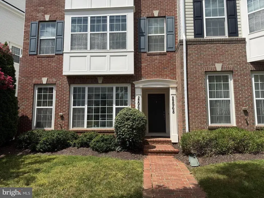 22968 Newcut Rd #2362, CLARKSBURG