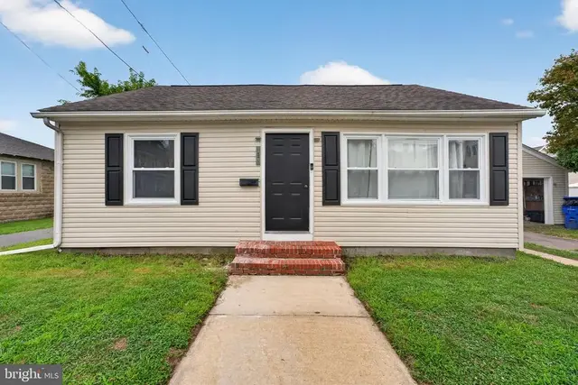1 E Milby St, Harrington